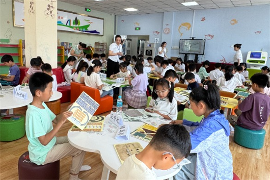 延邊圖書館遺産日活動點燃青少年文化熱情_fororder_圖片2