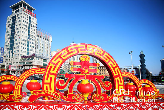 02【吉林供稿】延吉：新春燈飾扮靚城市夜景 營造喜慶節日氛圍