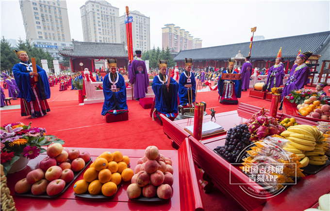哦哦哦哦哦哦哦哦哦哦哦哦哦哦哦                             共祭先師 傳新時代文明 全球同祭孔——長春文廟舉辦紀念孔子誕辰2571週年典禮