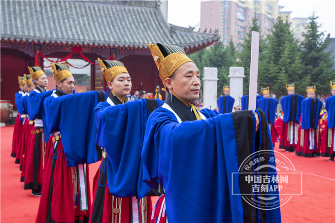 哦哦哦哦哦哦哦哦哦哦哦哦哦哦哦                             共祭先師 傳新時代文明 全球同祭孔——長春文廟舉辦紀念孔子誕辰2571週年典禮