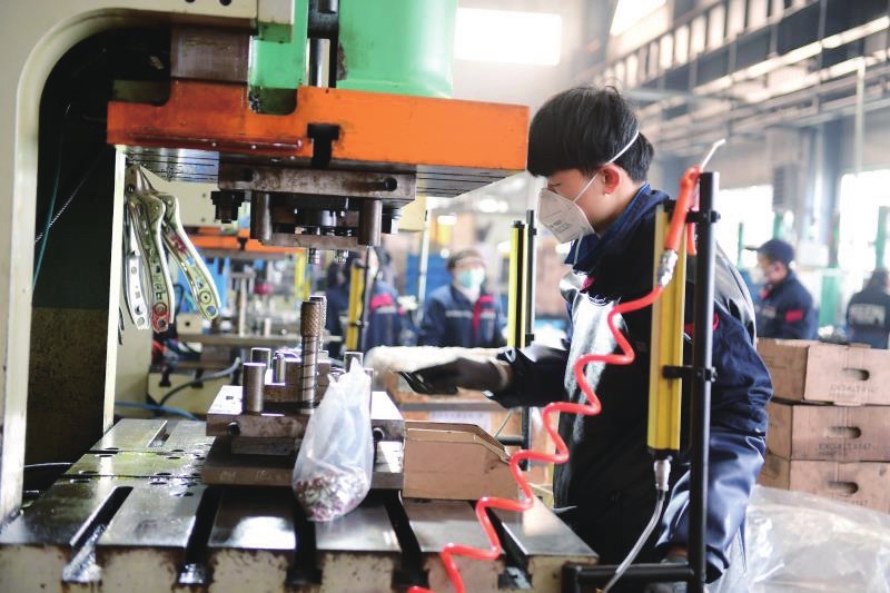 加強服務 精準施策 科學防控 有力有序 長春汽開區紮實推進企業復工復産