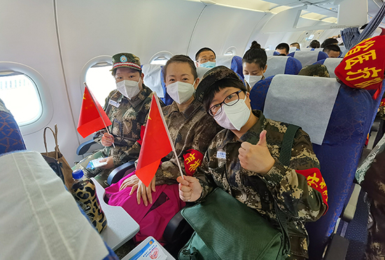 【OK】02【吉林 原創】英雄載譽歸 春風吉人還——南航包機接吉林省首批援鄂醫療隊員回家