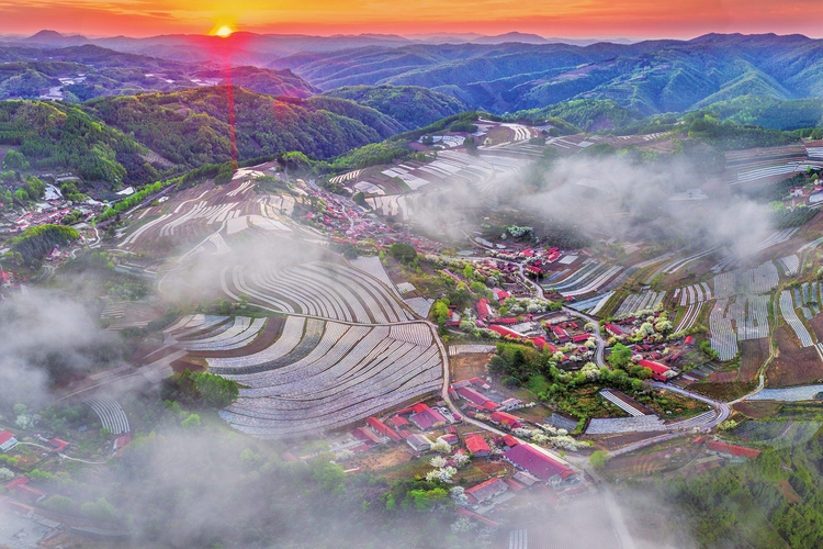 吉林松嶺：攝影拉動旅遊的成功典範