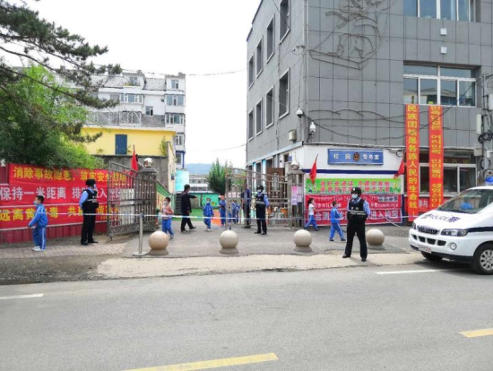 吉林白山邊境管理支隊組建23個校園護學崗守護校園安全