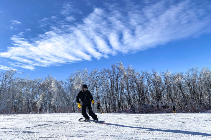 鏡觀吉林 | 吉林喜迎“開板季” 玩冰戲雪嗨起來