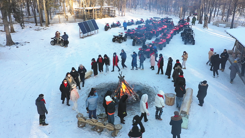 “網紅大V”打卡冬日安圖 體驗冰雪旅遊魅力_fororder_微信圖片_20221222193205