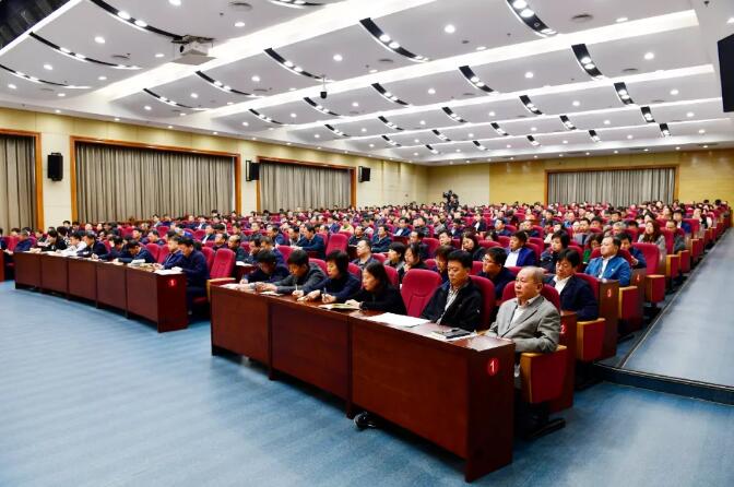 姜治瑩：全面提高州直機關黨的建設品質和水準
