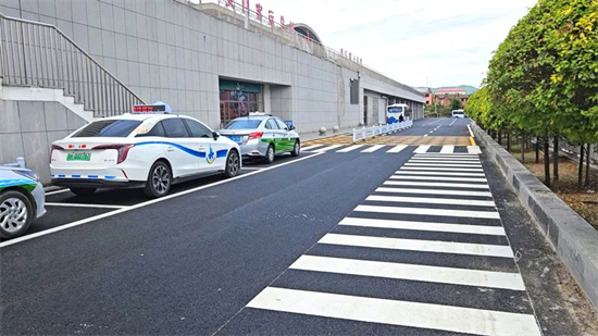 煥然一新 吉林安圖補齊短板保障城市“毛細血管”道路疏通_fororder_吉林道路