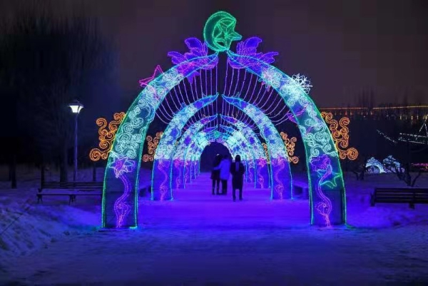 長春公園大型主題冰雪燈光展全面拉開帷幕