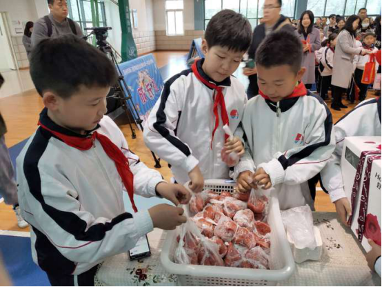 （供稿 社會廣角列表 三吳大地蘇州 移動版）蘇州滄浪新城第一實驗小學舉行成長禮活動