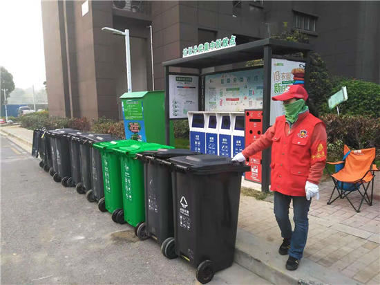 南京市燕子磯街道下廟社區開展垃圾分類工作