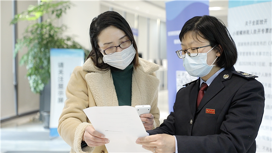 （蘇州工業園區稅務局 供稿 園區經濟列表 三吳大地蘇州 移動版）【蘇力同心戰疫情】蘇州工業園區：不尋常的“開工季”  更貼心的“稅企情”