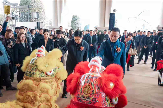 （商訊不加電頭）蓄積新動能 蘇寧鍾山國際高爾夫酒店開業