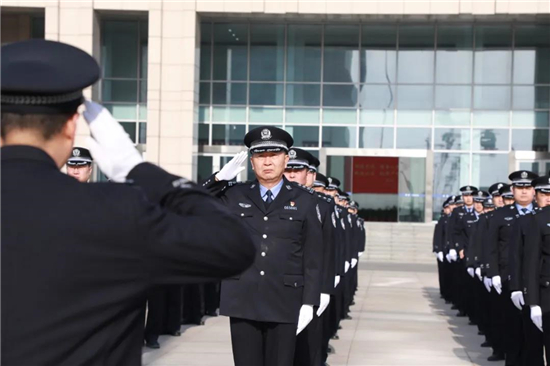 （有修改）（B 平安江蘇 三吳大地南通）升國旗迎警旗 江蘇省如皋市公安局致敬首個中國人民警察節