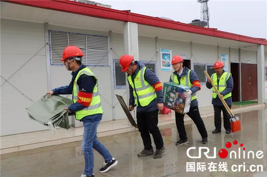 （供稿 平安江蘇列表 三吳大地蘇州 移動版）蘇州春申湖路上拉響滲漏事故應急救援演練