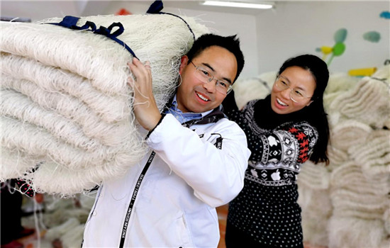 （有修改）（A 原創列表 三吳大地連雲港 移動版）江蘇稅務人陳新年：駐村幫扶 三年撬動近億産業