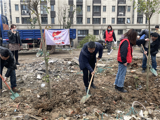 南京市下廟社區開展“栽樹忙一天，利益得百年”植樹節主題活動_fororder_3