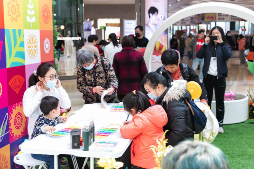 世園會花房巡展揚州站 打造全新“網紅打卡點”