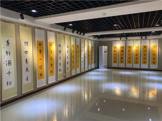 助力全民藝術普及 《胡慶書畫展》亮相鎮江市文化館_fororder_圖片16