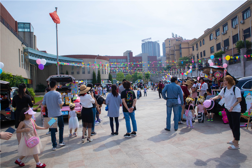 已過審（供稿 房産頁面 樓盤速遞列表 三吳大地鎮江 移動版）汽車後備箱創意集市公益義賣活動在句容舉行