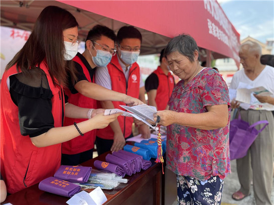 蘇州張家港市財政局：服務送到群眾心坎裏_fororder_圖片2