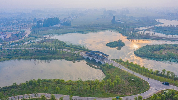 揚州北湖濕地公園：雲天滄滄 秋水泱泱