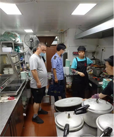 無錫市梁溪區上馬墩街道：守住食品安全底線 保障群眾飲食安全_fororder_圖片1