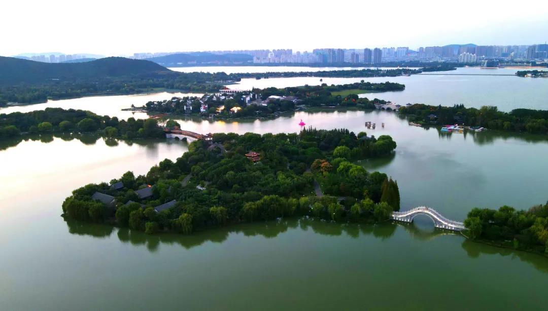 徐州市泉山區：秋染雲龍湖 景色美如畫