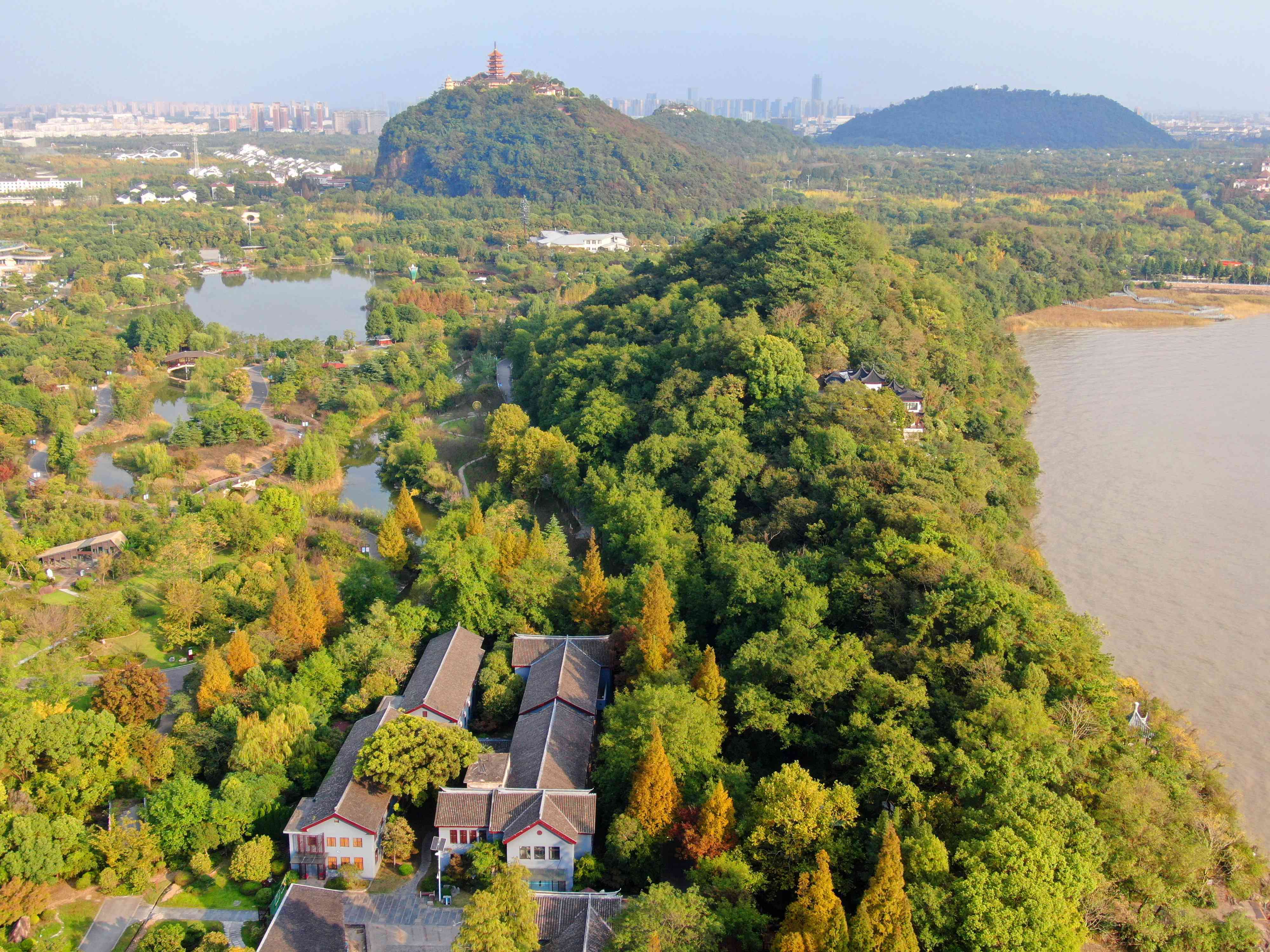 南通：狼山國家森林公園秋色如畫