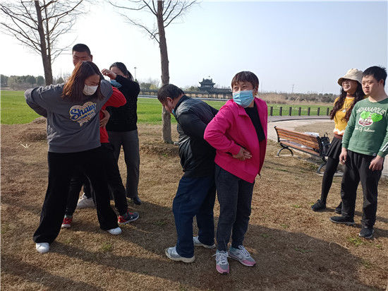 南京棲霞八卦洲街道殘聯舉辦“擁抱自然·共享春天”踏青活動_fororder_圖片20