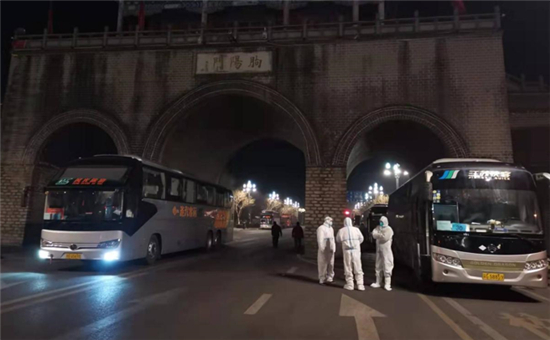 連雲港交通控股集團權屬汽車公司經營發展部部長王平：疫情防控勇擔當 衝鋒在前顯本色_fororder_圖片1