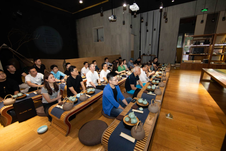 有修改（B 企業列表 三吳大地南京 移動版）OLO大師館高端設計師沙龍私享活動在南京舉行