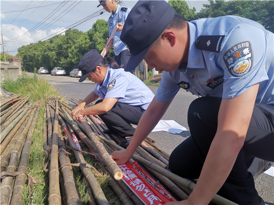 海安公安：一根竹竿背後的警民情_fororder_圖片 2