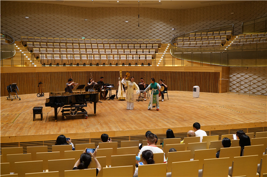 “豎琴與崑曲創新跨界 大師執棒奏響軍旅強音” 第二屆華夏音樂節即將開幕_fororder_13