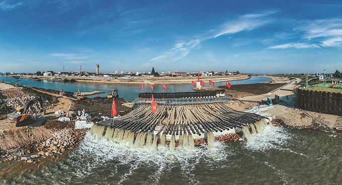 南京：固城湖水位下降 50台水泵補水作業