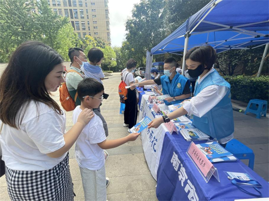 南京賽虹橋街道開展志願者招募活動 共建和諧家園_fororder_圖片 1