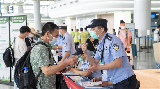 江蘇：“警航聯盟”護航平安飛行 機場機艙擾序類警情同比下降60%_fororder_圖片 1