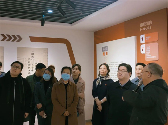 泰州市四院組織赴“幸福實小”協商文化示範點開展觀摩學習_fororder_圖片 1