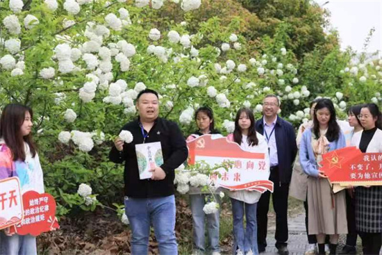 泰州職業技術學院藥學院繡球灣裏“五育並舉”花團錦簇_fororder_圖片5