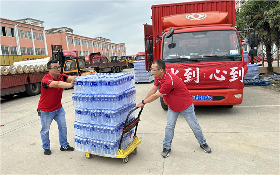 江蘇太古可口可樂馳援宿遷 支援當地災後救援_fororder_圖片2