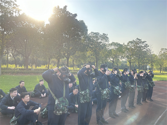 南通市崇川區開展年輕幹部軍事化素質拓展訓練_fororder_圖片10