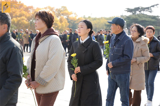 表演藝術家參與“感悟信仰——緬懷·傳承·遇見青春”主題活動_fororder_圖片6