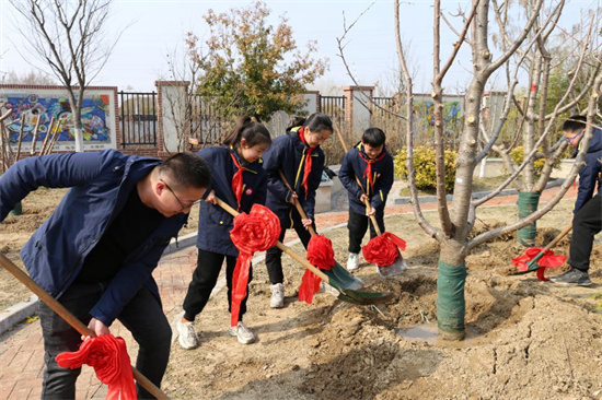 淮安生態文化旅遊區楓香路小學第四屆校園植樹節開始啦_fororder_圖片2