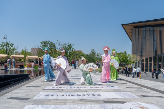 百戲市集 戲曲表演 NPC巡遊 戲曲百戲博物館多樣活動慶“五一”_fororder_圖片 4