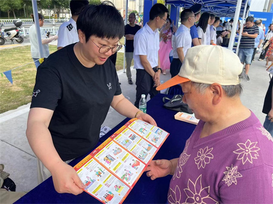 常州市雕莊司法所開展“人人講安全 個個會應急——暢通生命通道”主題宣傳活動_fororder_圖片1