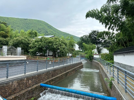 共繪美麗鄉村新圖景 江蘇省第三屆“丹青妙筆繪田園”活動啟動_fororder_圖片2_副本