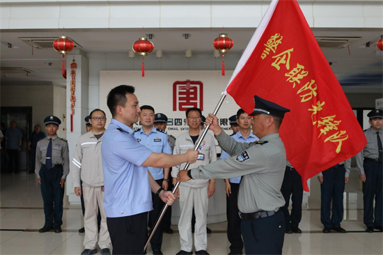 南通啟東市公安局呂四港海防派出所:警企黨建共建護髮展_fororder_圖片7