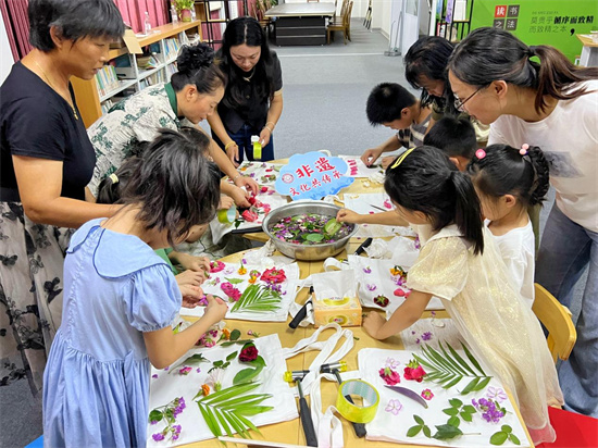 南通如皋市江安鎮：書香邂逅非遺 點亮“七彩的夏日”_fororder_圖片1