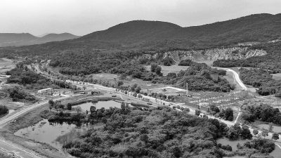 礦坑變身溫泉生態公園