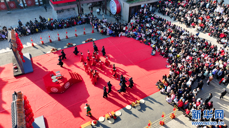 江蘇宿遷：“霸王”迎新 開門祈福